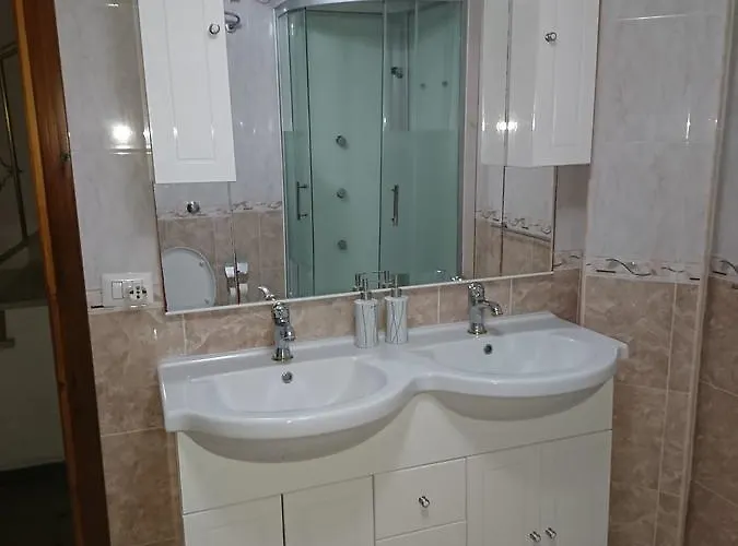 Villa Porto Pino Mimosa *