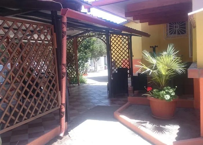 Porto Pino Mimosa * Sant'Anna Arresi