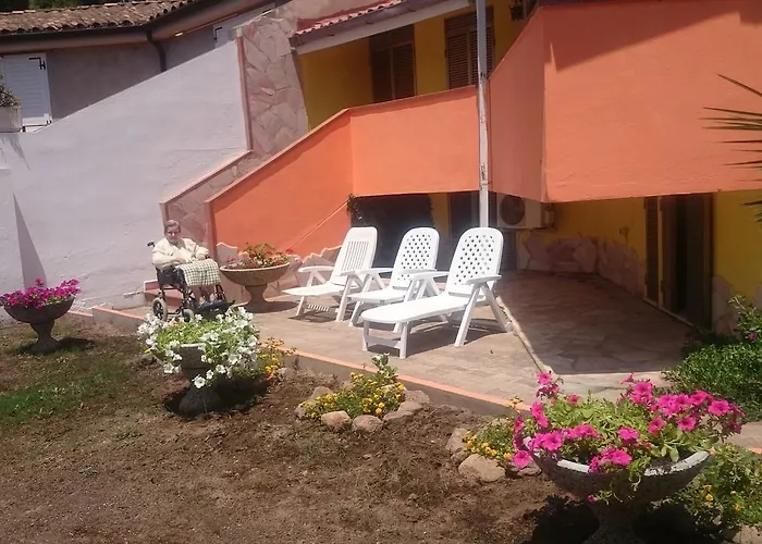 Porto Pino Mimosa * SantʼAnna Arresi