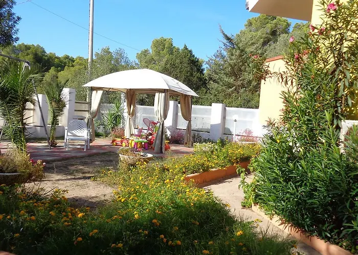 Porto Pino Mimosa * Sant'Anna Arresi